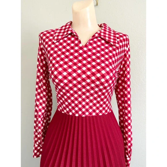 Vintage 60s 70s Red Check Skater Accordion Pleated Dagger Collar Mod Red Dress - Picture 2 of 15